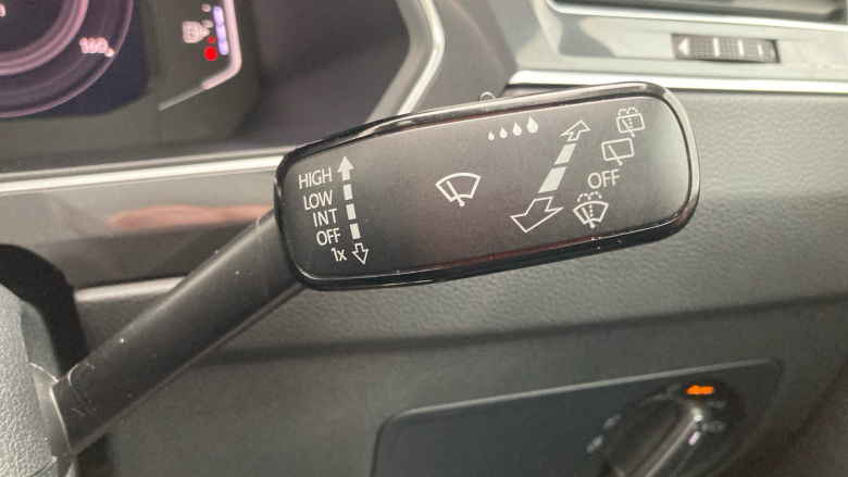 Volkswagen Tiguan 1.5 TSi EVO 150 SEL 5dr DSG Petrol Estate